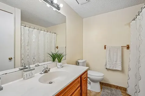 8582 134th Street W Apple Valley MN 55124