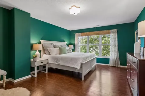 2433 Columbus Court Minneapolis MN 55404