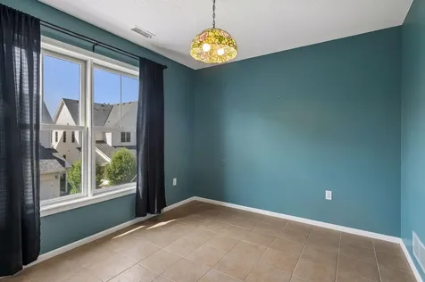 2433 Columbus Court Minneapolis MN 55404