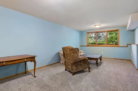 2433 Columbus Court Minneapolis MN 55404