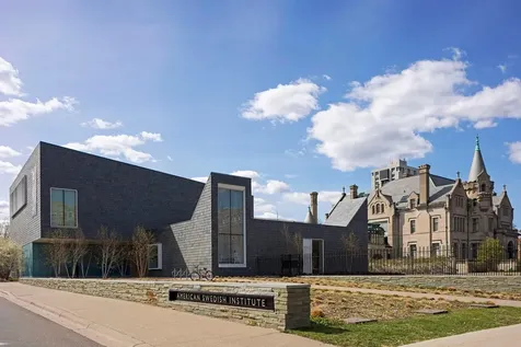 2433 Columbus Court Minneapolis MN 55404