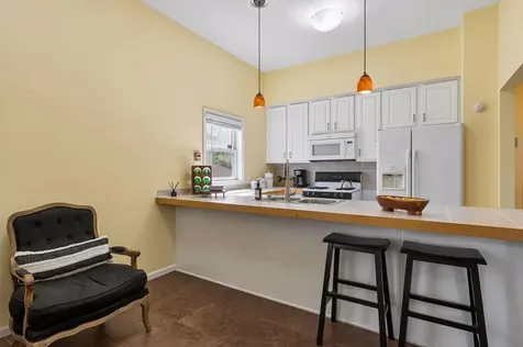 2433 Columbus Court Minneapolis MN 55404