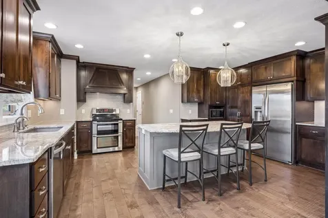 10205 Heather Lane Rogers MN 55374
