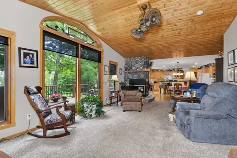 21773 Bay Port Place Cohasset MN 55721