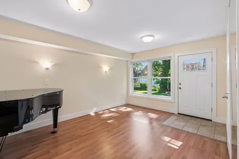 1589 Hollywood Court Falcon Heights MN 55108