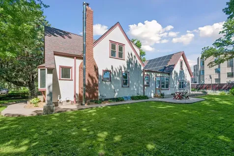 1589 Hollywood Court Falcon Heights MN 55108