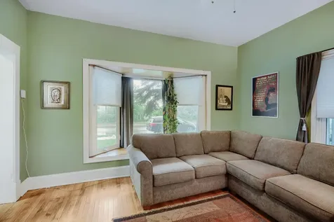 1476 Concordia Avenue Saint Paul MN 55104