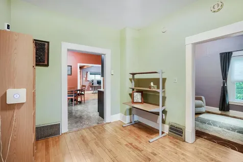 1476 Concordia Avenue Saint Paul MN 55104