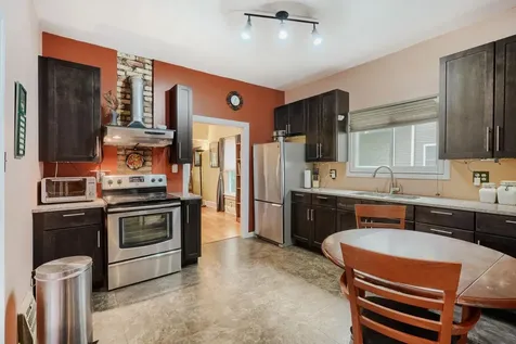1476 Concordia Avenue Saint Paul MN 55104
