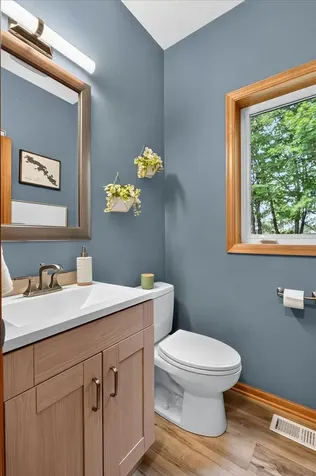 3122 Shady Cove Point NW Prior Lake MN 55372
