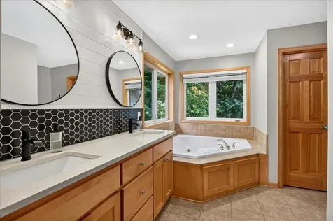 3122 Shady Cove Point NW Prior Lake MN 55372