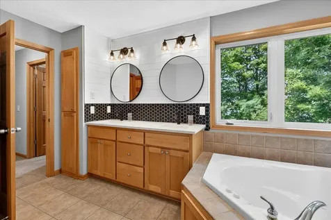 3122 Shady Cove Point NW Prior Lake MN 55372