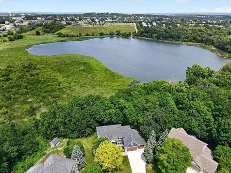 3122 Shady Cove Point NW Prior Lake MN 55372