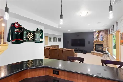 3122 Shady Cove Point NW Prior Lake MN 55372