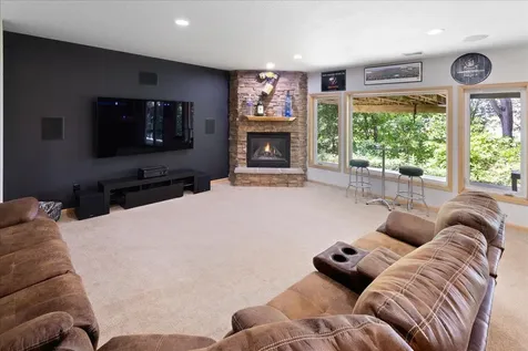 3122 Shady Cove Point NW Prior Lake MN 55372