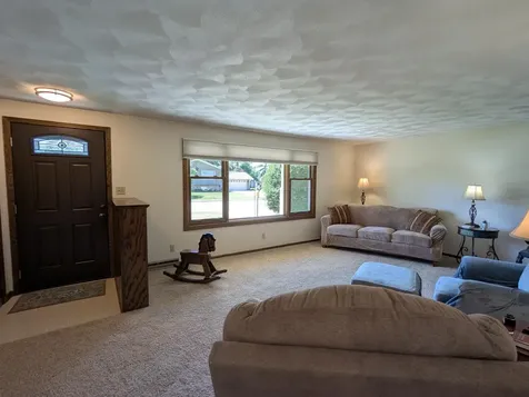 1111 Skylark Lane Albert Lea MN 56007
