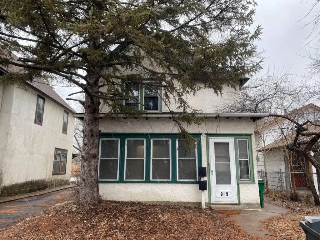 909 27th Ave. NE Minneapolis MN 55418