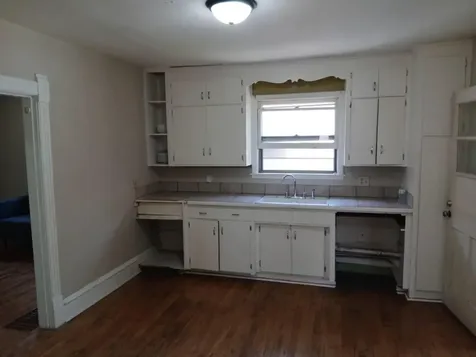 909 27th Ave. NE Minneapolis MN 55418