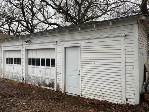 909 27th Ave. NE Minneapolis MN 55418