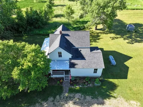 28555 810th Avenue Graceville MN 56240