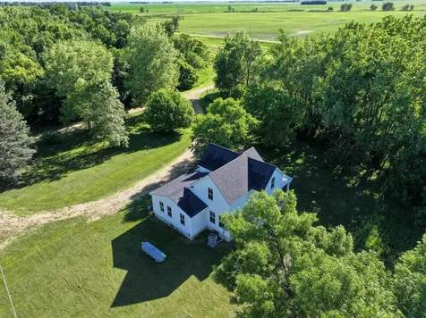 28555 810th Avenue Graceville MN 56240