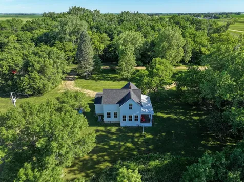 28555 810th Avenue Graceville MN 56240
