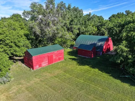28555 810th Avenue Graceville MN 56240