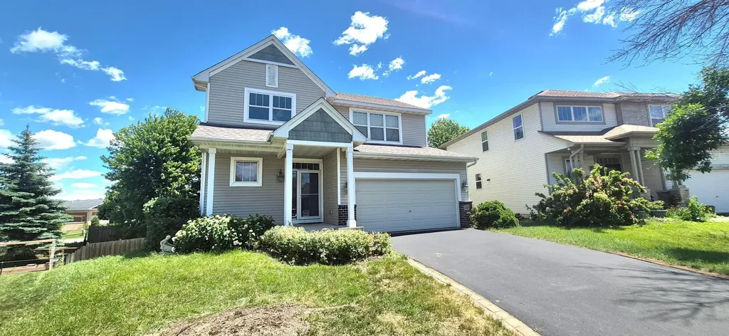 1767 Fescue Court Shakopee MN 55379
