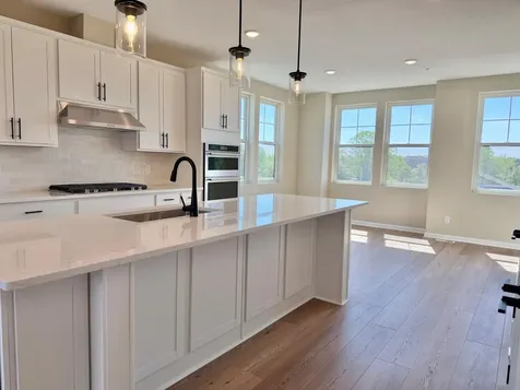 856 Woodlawn Avenue Saint Paul MN 55116