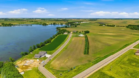 1020 E Grandview Drive Balaton MN 56115