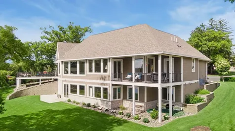 1489 Bussard Court Arden Hills MN 55112