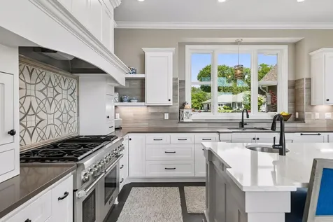 1489 Bussard Court Arden Hills MN 55112