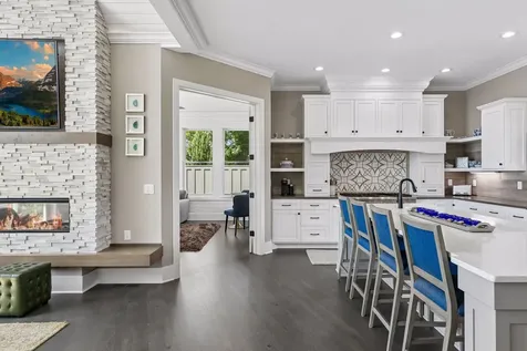 1489 Bussard Court Arden Hills MN 55112