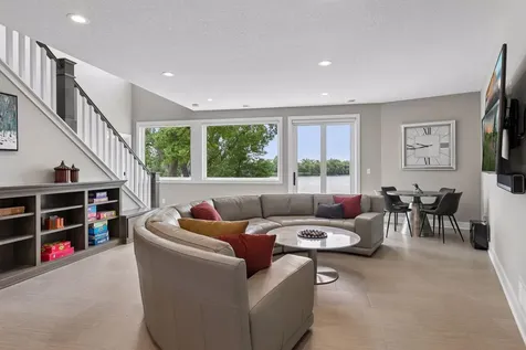 1489 Bussard Court Arden Hills MN 55112