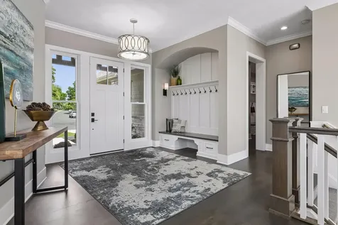 1489 Bussard Court Arden Hills MN 55112