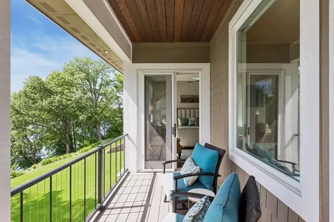 1489 Bussard Court Arden Hills MN 55112