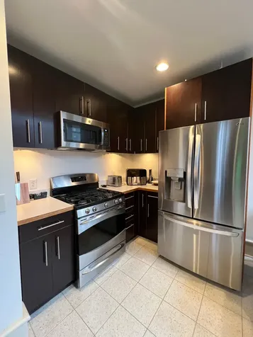 214 4th Street E Saint Paul MN 55101