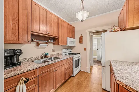 2678 8th Avenue E North Saint Paul MN 55109