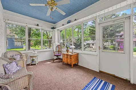 2678 8th Avenue E North Saint Paul MN 55109