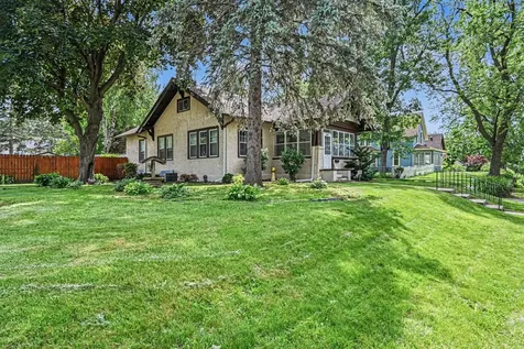 2678 8th Avenue E North Saint Paul MN 55109