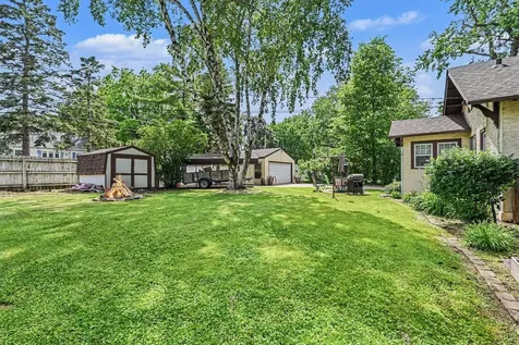 2678 8th Avenue E North Saint Paul MN 55109