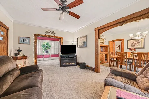2678 8th Avenue E North Saint Paul MN 55109