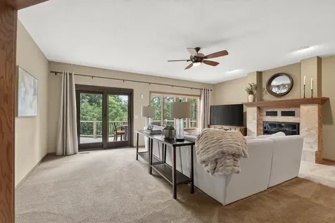 815 Promontory Place Eagan MN 55123