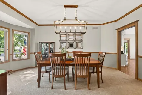 815 Promontory Place Eagan MN 55123