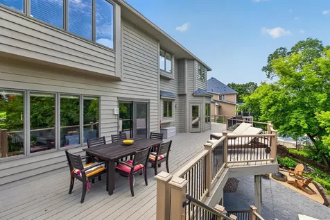 815 Promontory Place Eagan MN 55123