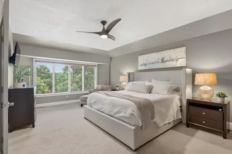 815 Promontory Place Eagan MN 55123