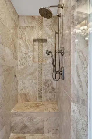 815 Promontory Place Eagan MN 55123