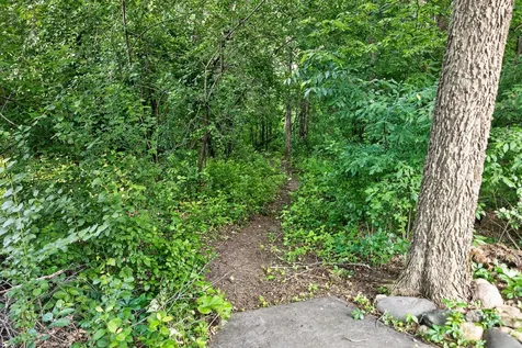 815 Promontory Place Eagan MN 55123