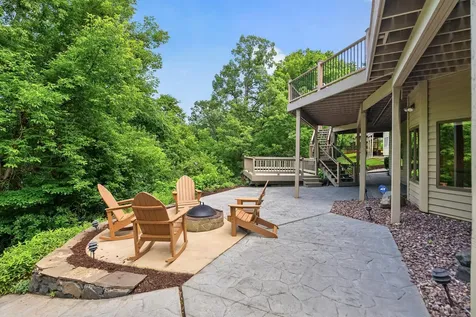 815 Promontory Place Eagan MN 55123