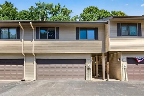 428 Pleasant Drive Hastings MN 55033